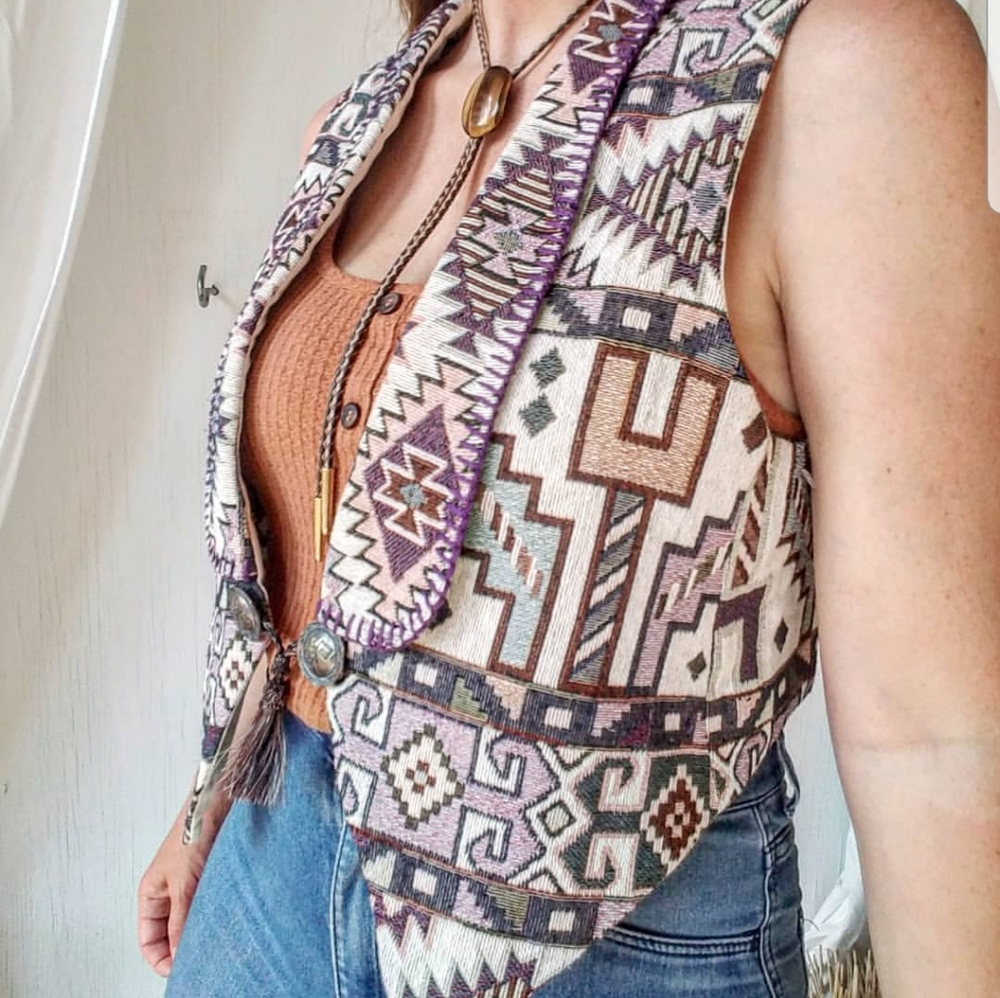 Vintage Southwestern Longhorn Vest!๐คฉ๐ - Picture 3 of 4